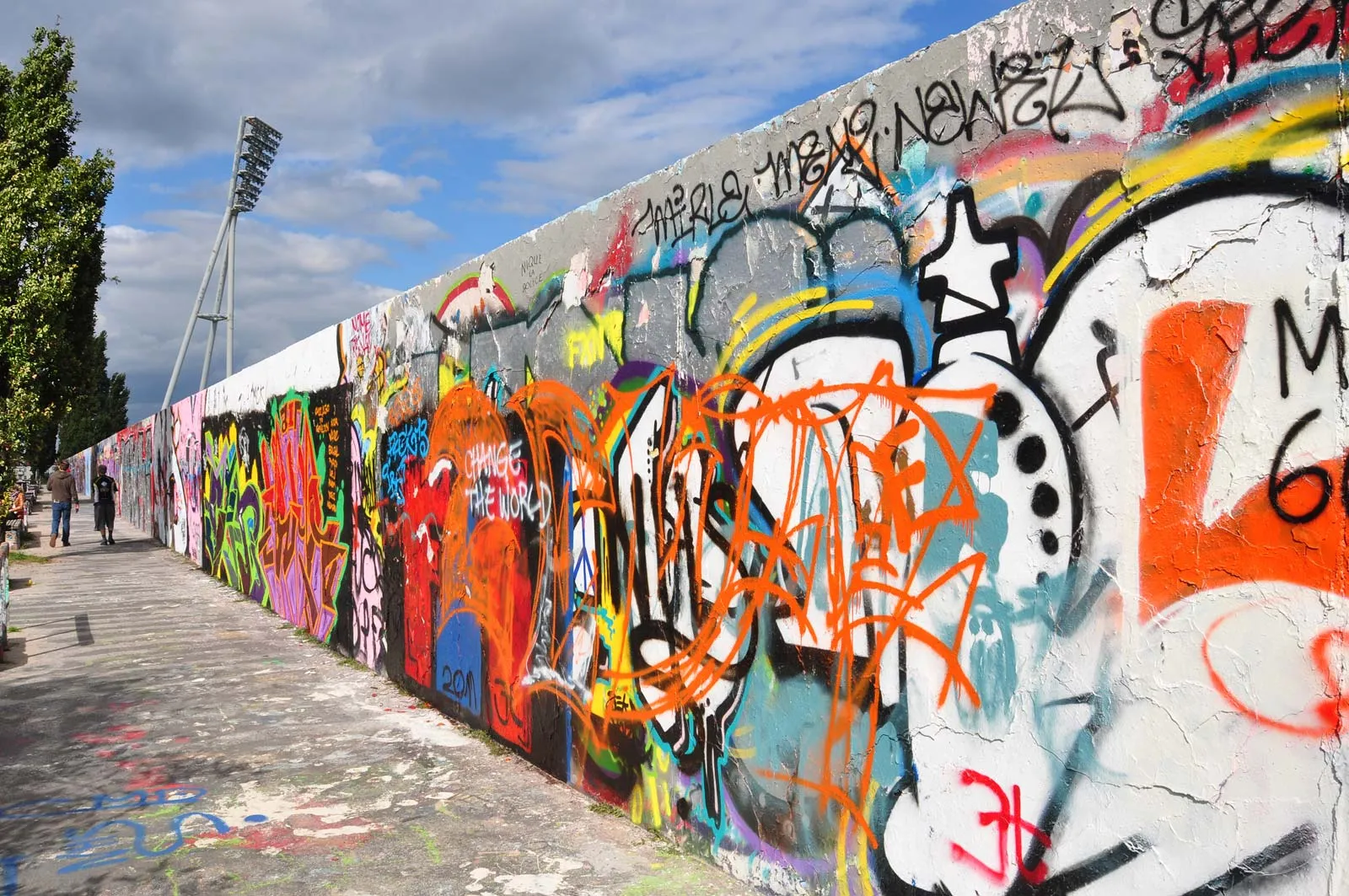 Graffiti-Berlin-Wall.webp